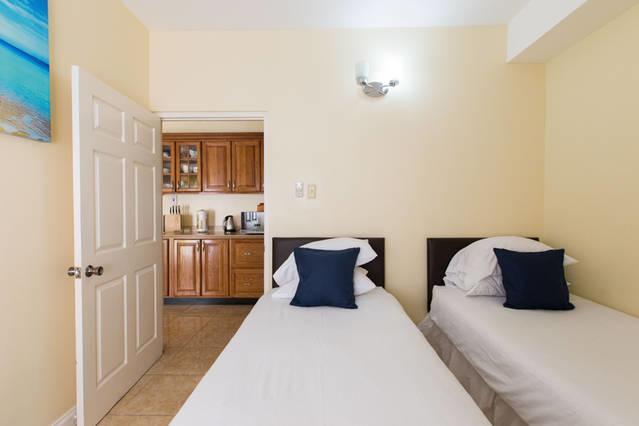 New Kingston Apartments At Kensington Екстер'єр фото